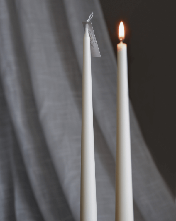 Decor phòng khách với nến thơm