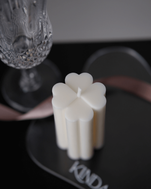 Nến floral hình trụ Kinda Feel